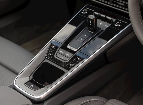 Porsche 911 Carrera S (992) 21