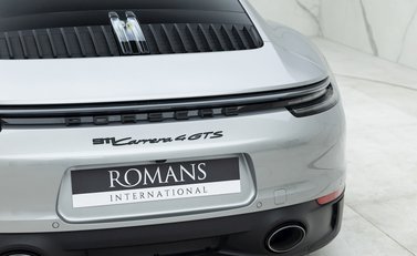 Porsche 911 (992) Carrera 4 GTS 24