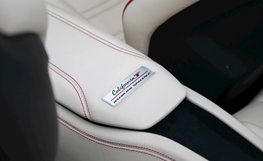 Ferrari California T HS 24