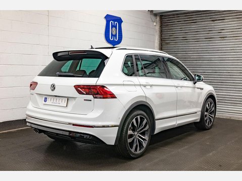 Volkswagen Tiguan 2.0 TDI R-Line Tech DSG 4Motion Euro 6 (s/s) 5dr 4