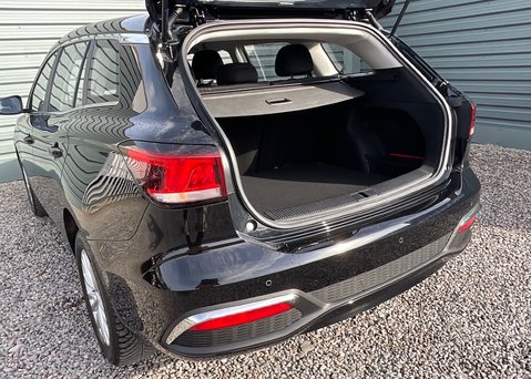 MG MG5 EV 61kWh EXCITE 10