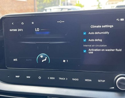 Hyundai BAYON 1.0 Bayon Premium TGDi MHEV Auto 5dr 37