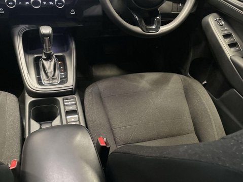 Honda HR-V 1.5 h i-MMD Elegance SUV 5dr Petrol Hybrid CVT Euro 6 (s/s) (131 ps) Cruis 15
