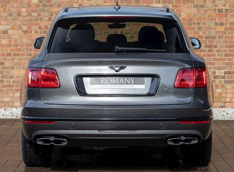 Bentley Bentayga V8 Diesel 5