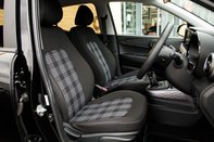 Hyundai i10 PREMIUM 37