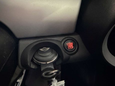 Mini Hatch 2.0 Cooper D Auto Euro 5 3dr 10