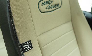 Land Rover Defender 110 Heritage 11