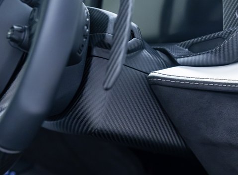 Lamborghini Revuelto 26