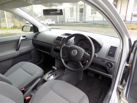 Volkswagen Polo TWIST Automatic 18