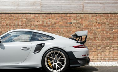 Porsche 911 (991) GT2 RS 35