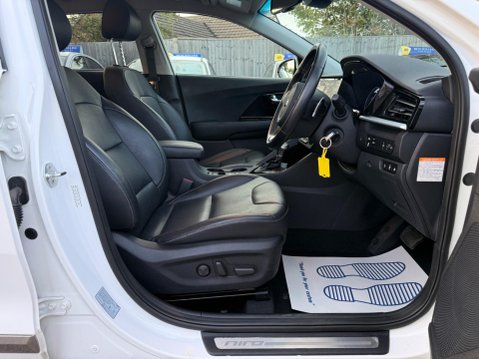 Kia Niro 1.6 GDi 8.9kWh 3 DCT Euro 6 (s/s) 5dr 12