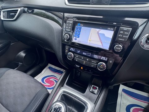 Nissan Qashqai ACENTA PREMIUM DIG-T 9
