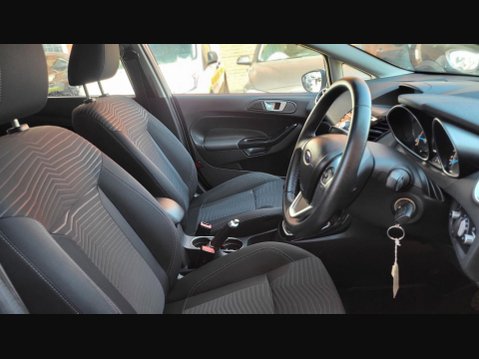 Ford Fiesta TITANIUM 15