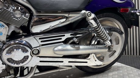 Harley-Davidson V-Rod 1130 2006 24K LONG MOT STUNNING CRUISER CUSTOM BIKE 33
