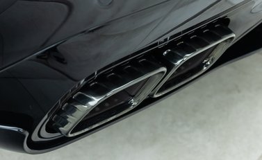 Mercedes-Benz C63 S AMG E Performance Estate Night Edition 38