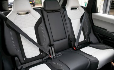 Land Rover Range Rover Sport 5.0 SVR 13