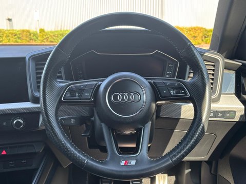 Audi A1 SPORTBACK TFSI S LINE 15