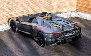 Lamborghini Aventador SV LP 750-4 Roadster 26