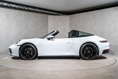 Porsche 911 TARGA 4 PDK. WARRANTY. ADAPTIVE CRUISE CONTROL. HEATED SEATS. HEATED WHEEL 8