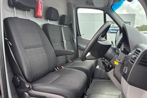 Mercedes-Benz Sprinter 319 V6 Cdi Lwb Hr Panel Van - Twin Side Doors / Air Con / Rear Camera 4