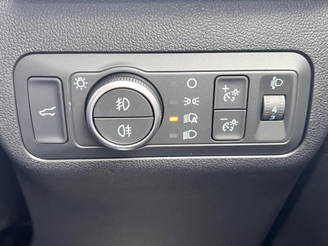 Ford Kuga 2.5h Duratec Active CVT Euro 6 (s/s) 5dr 21