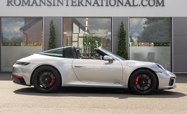 Porsche 911 Targa 4 GTS (992) 3