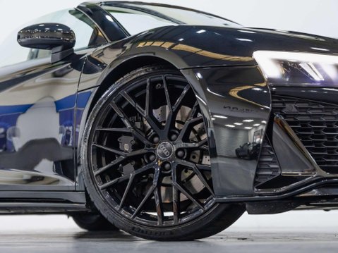 Audi R8 5.2 FSI V10 Spyder 2dr Petrol S Tronic quattro Euro 6 (s/s) (570 ps) 13