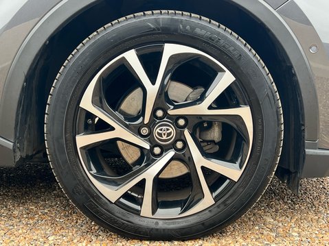 Toyota C-HR DESIGN 4