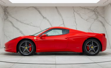Ferrari 458 SPIDER 4