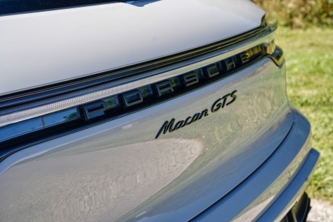 Porsche Macan GTS PDK 24