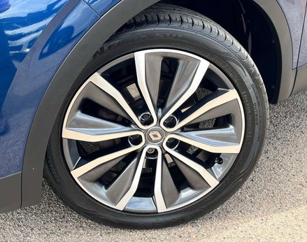 Renault Kadjar 1.5 Kadjar Iconic Blue dCi Auto 5dr 3