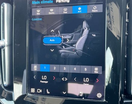 Volvo XC40 2.0 XC40 + B4 MHEV Auto 5dr 36