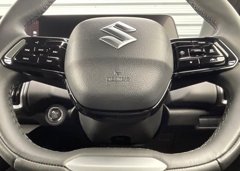 Suzuki eVitara Motion Allgrip 61kWh 22
