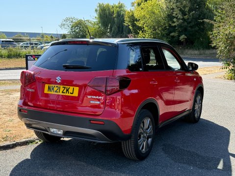 Suzuki Vitara SZ-T BOOSTERJET MHEV 26