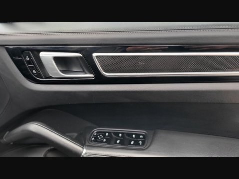 Porsche Cayenne V6 27