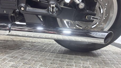 Triumph Bonneville 2008 7K EXCELLENT CONDITION CRUISER LOW RIDER 865CC 25