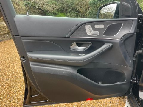 Mercedes-Benz GLE 2.0 GLE300d AMG Line (Premium) SUV 5dr Diesel G-Tronic 4MATIC Euro 6 (s/s) 65