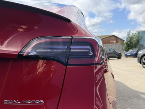 Tesla Model Y (Dual Motor) Performance SUV 5dr Electric Auto 4WDE (426 bhp) 18