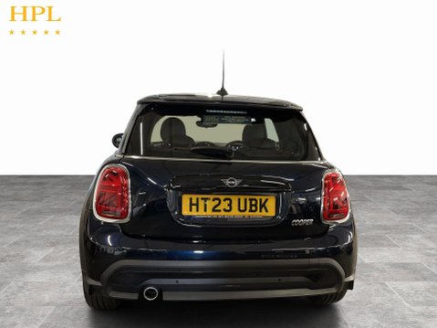 Mini Hatch 1.5 Cooper Exclusive Hatchback 3dr Petrol Steptronic Euro 6 (s/s) (136 ps) 6