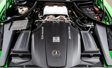 Mercedes-Benz AMG GT R 35