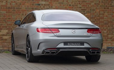 Mercedes-Benz S63 S63 Coupe 13