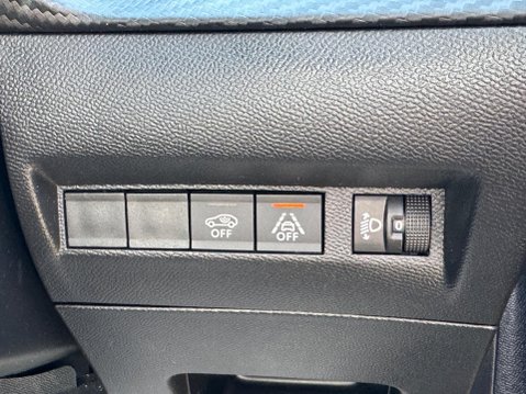 Peugeot 208 1.2 PureTech Allure Euro 6 (s/s) 5dr 29