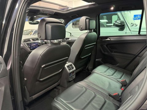 Volkswagen Tiguan 2.0 TDI R-Line Tech SUV 5dr Diesel DSG Euro 6 (s/s) (150 ps) 40