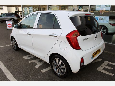 Kia Picanto SE 3