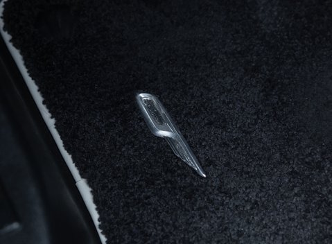 Land Rover Defender 110 V8 Carpathian Edition OVERFINCH 28