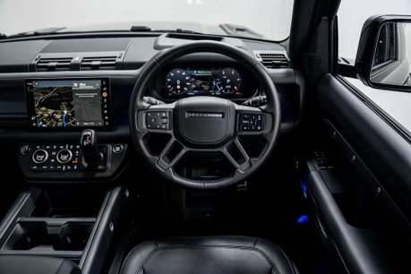 Land Rover Defender 3.0 D350 MHEV X-Dynamic HSE SUV 3dr Diesel Auto 4WD Euro 6 (s/s) (350 ps) 28