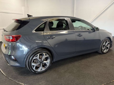 Kia Ceed 1.4 Ceed First Edition ISG Semi-Auto 5dr 5