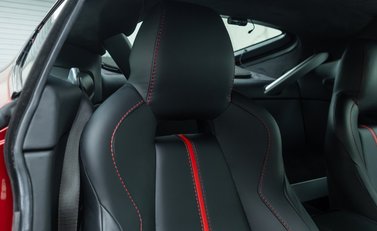 Aston Martin V12 Vantage s 15