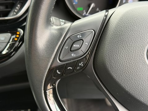 Toyota C-HR DESIGN 16