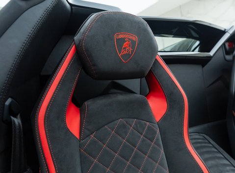 Lamborghini Aventador S LP 740-4 Roadster 15